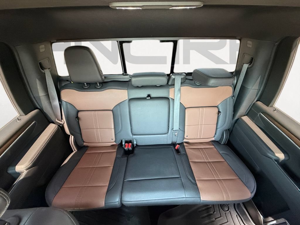 Used 2025 Radiant Red Tintcoat Chevrolet High Country image 18