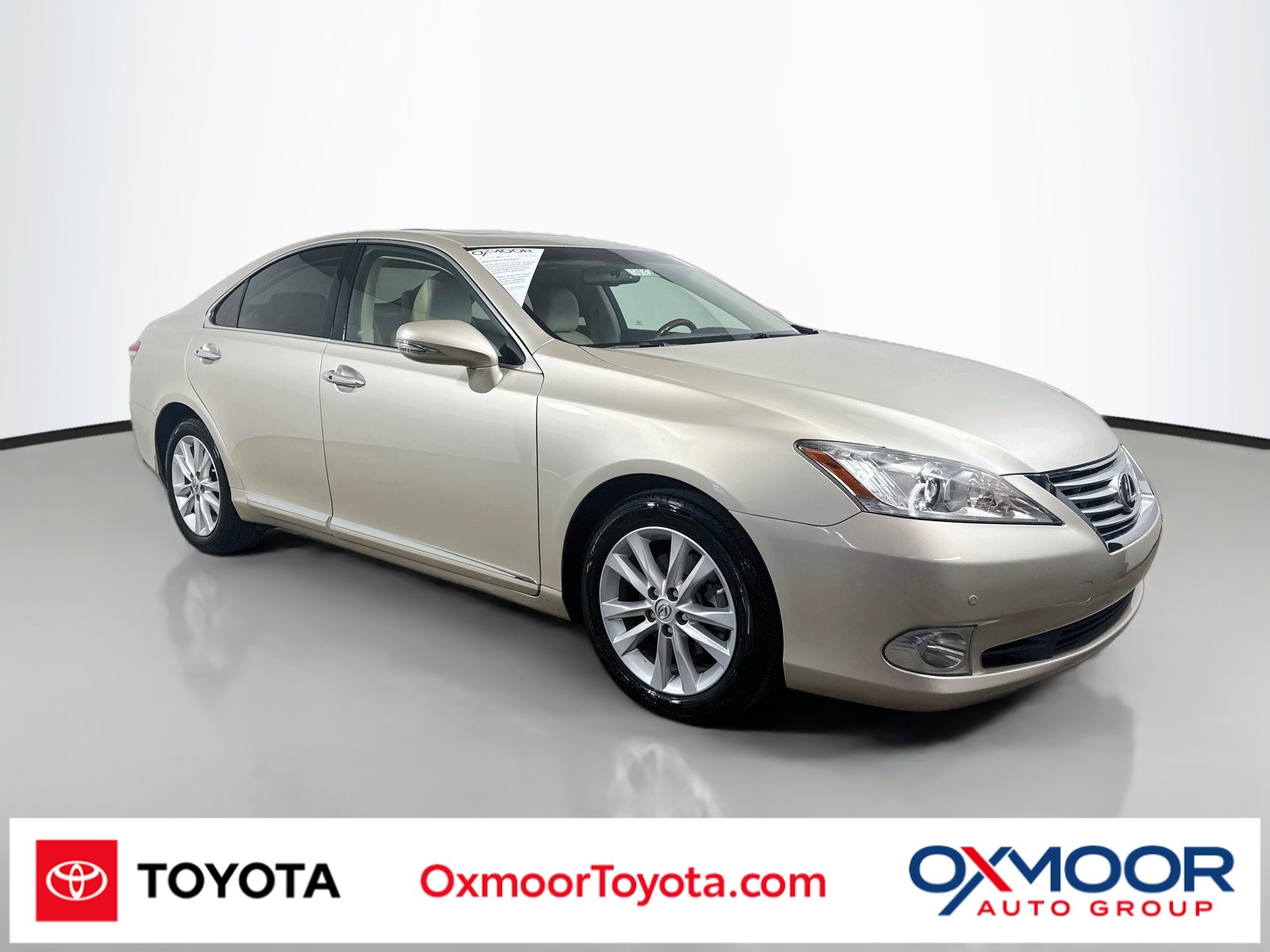 Used 2011 Satin Cashmere Metallic Lexus Base image 1