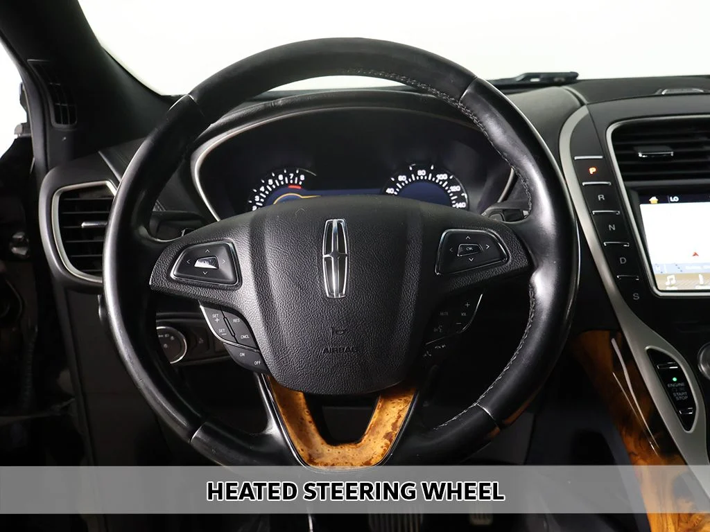 Used 2017 Black Lincoln Select image 6