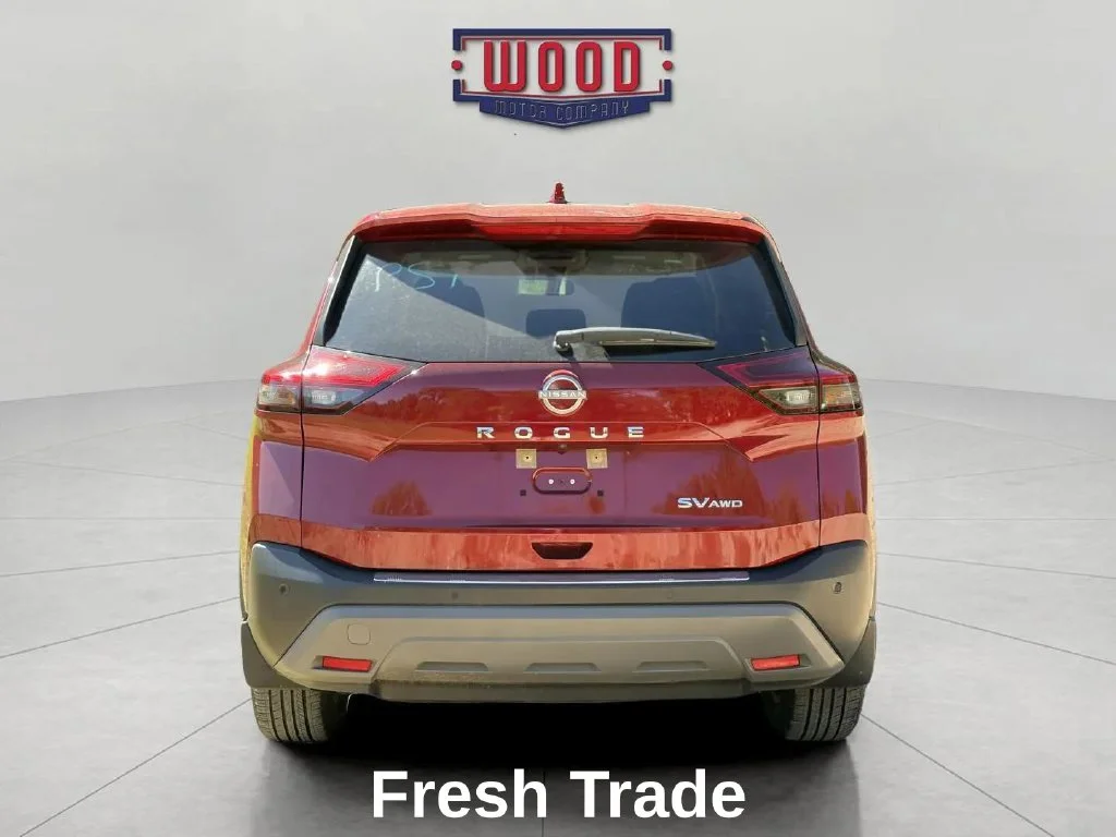 Used 2023 Scarlet Ember Tintcoat Nissan SV image 5