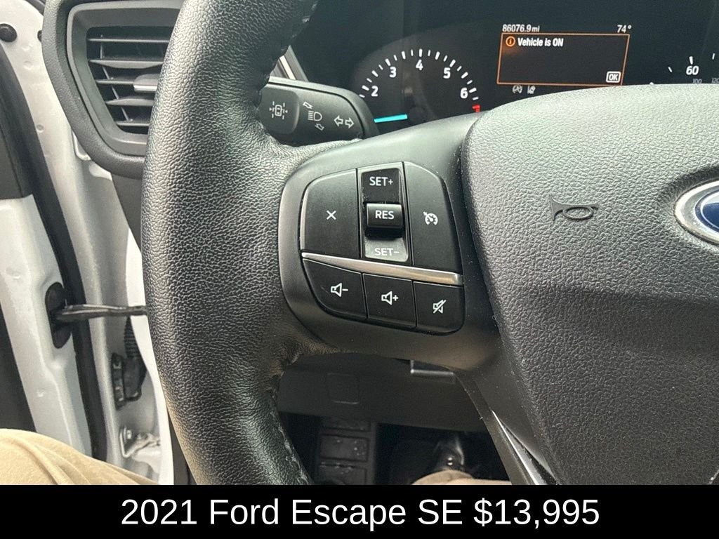 Used 2021 Oxford White Ford SE image 32