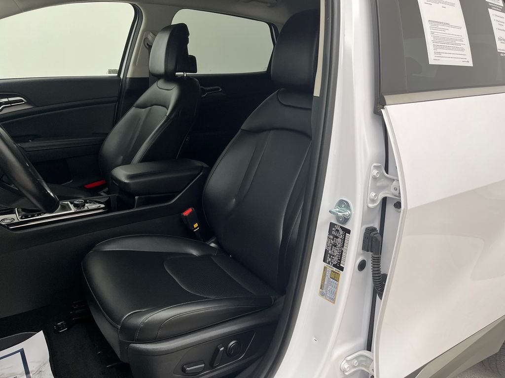 Used 2024 White Kia EX image 12