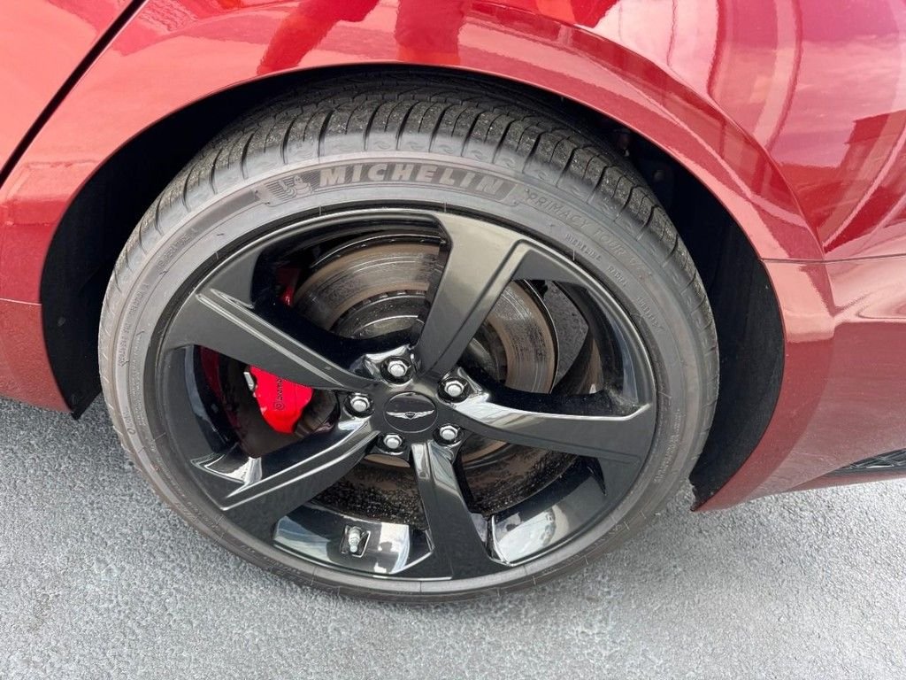 New 2026 Cavendish Red Genesis 3.3T SPORT PRESTIGE image 9