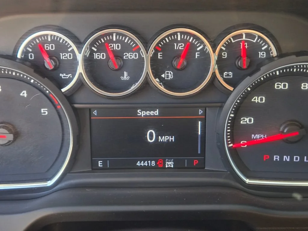 Used 2022 Summit White Chevrolet LTZ image 20