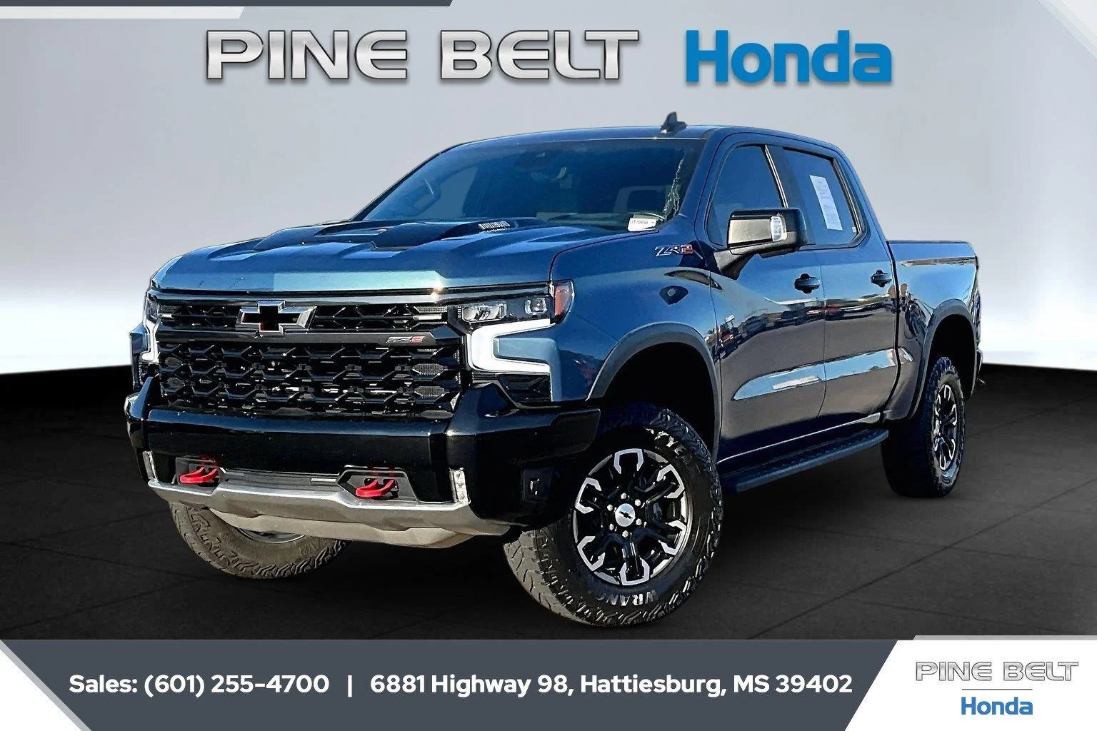 Used 2024 Lakeshore Blue Metallic Chevrolet ZR2 image 10