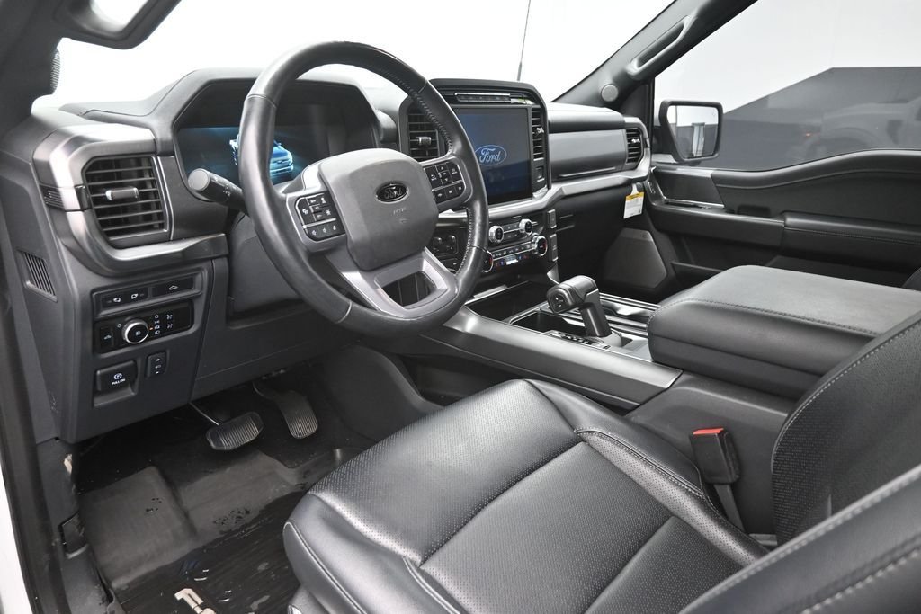 Used 2024 White Ford Lariat image 19