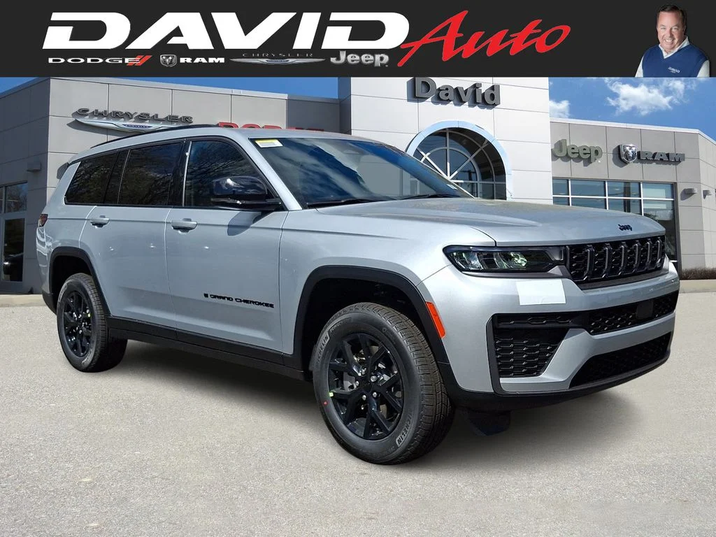 New 2026 Silver Zynith Exterior Paint Jeep Altitude image 1