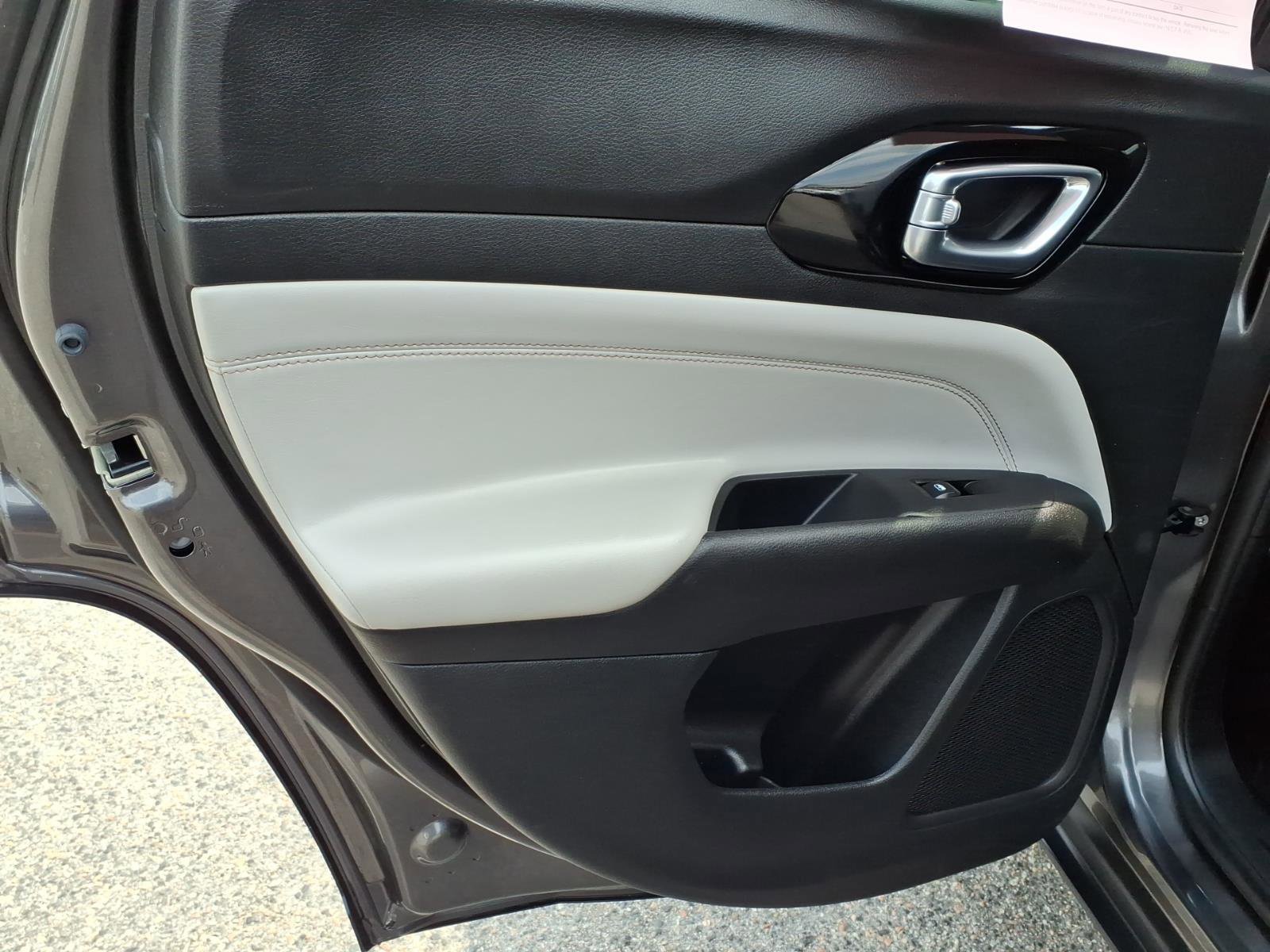 Used 2022 Granite Crystal Metallic Clearcoat Jeep Limited image 20