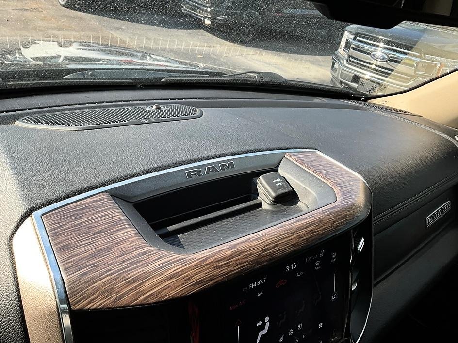 Used 2019 Black Ram Laramie image 21