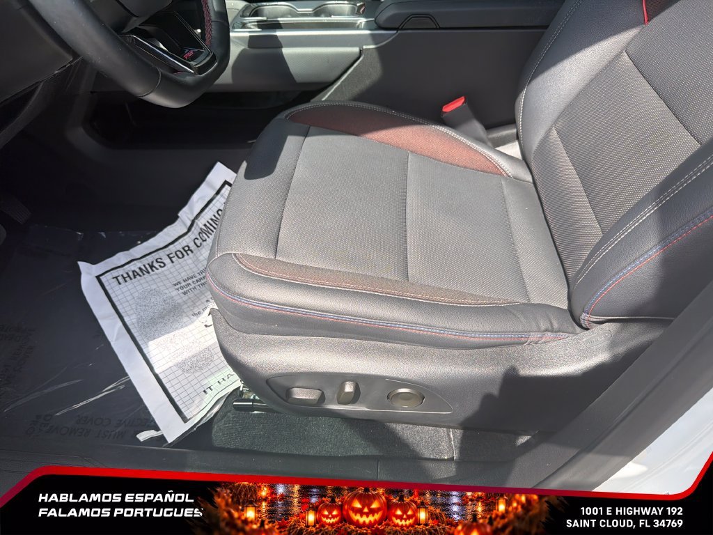 Used 2024 Summit White Chevrolet 2RS image 16