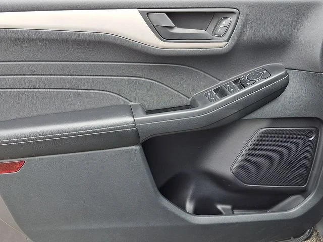 Certified Used 2022 Carbonized Gray Metallic Ford SE image 12