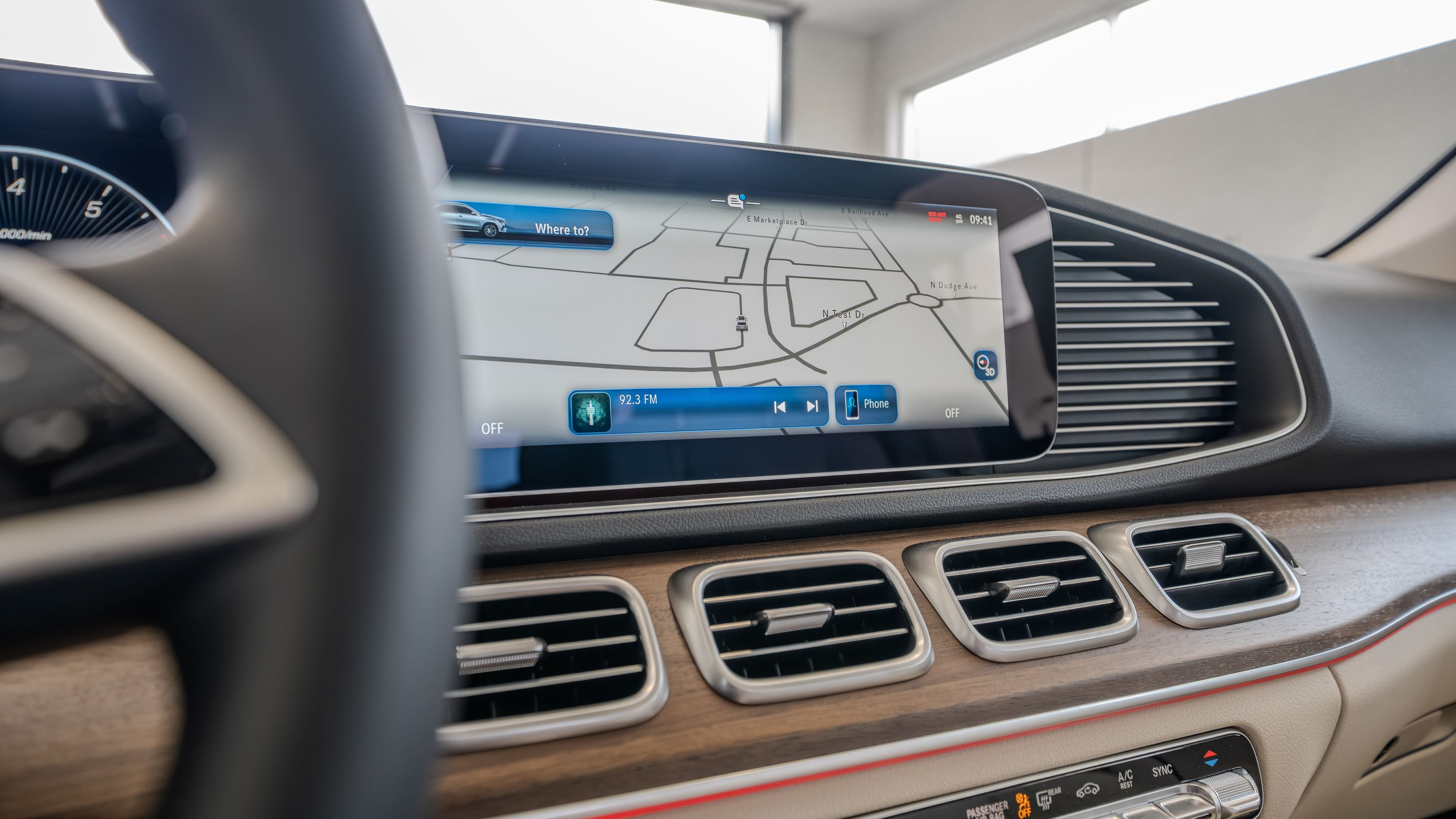 New 2026 Polar White Mercedes-Benz GLE 450 image 33