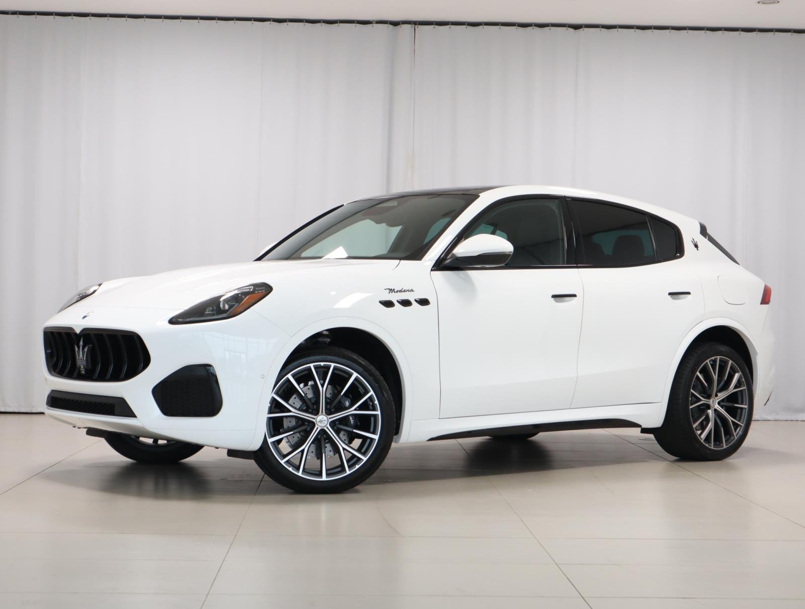 2026 Maserati Grecale Modena V6