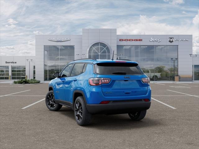 New 2026 Hydro Blue Pearl-Coat Exterior Paint Jeep Latitude image 29