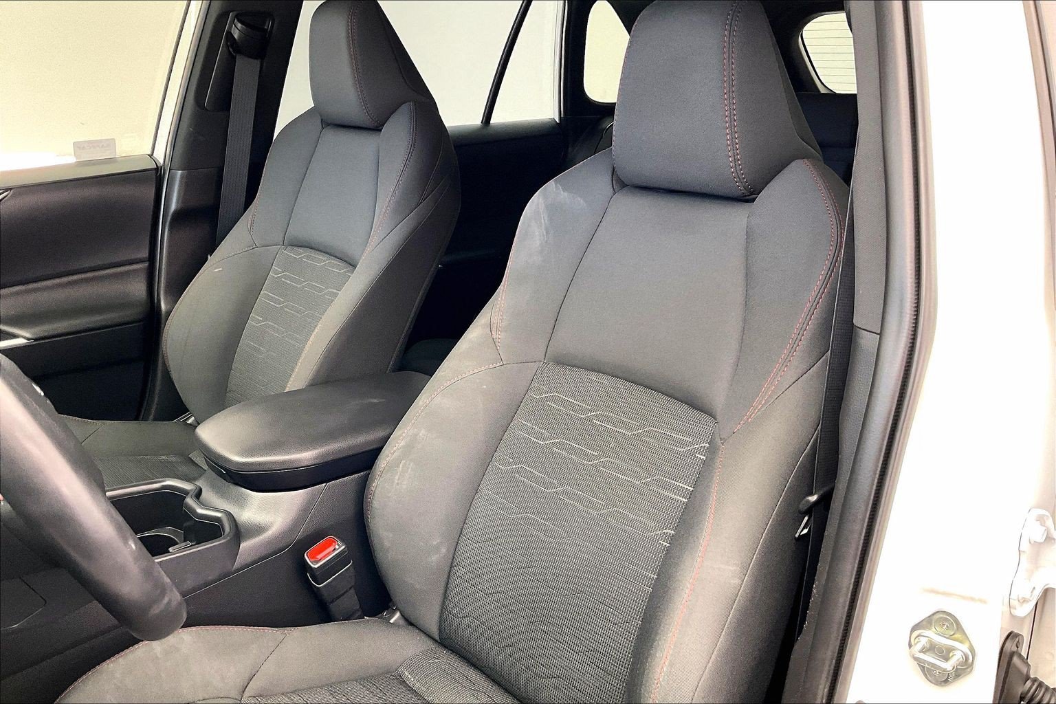 Used 2023 Ice Cap Toyota SE image 18
