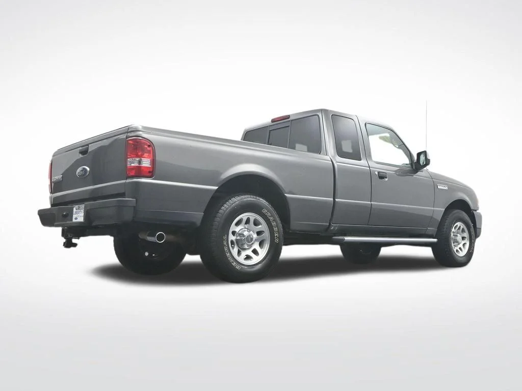 Used 2011 Dark Shadow Gray Metallic Ford XLT image 37