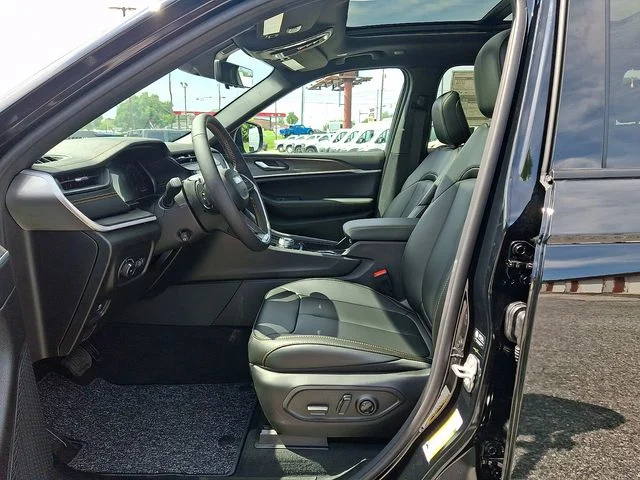 New 2026 Black Jeep Limited image 10