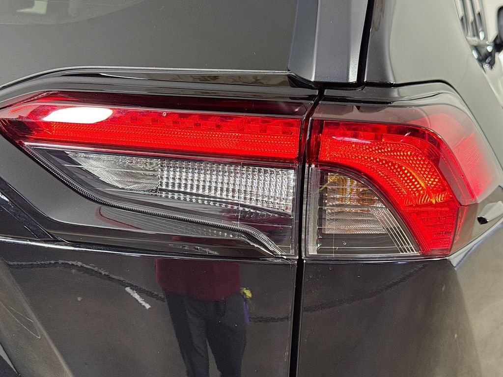 Used 2025 Midnight Black Metallic Toyota XLE image 32