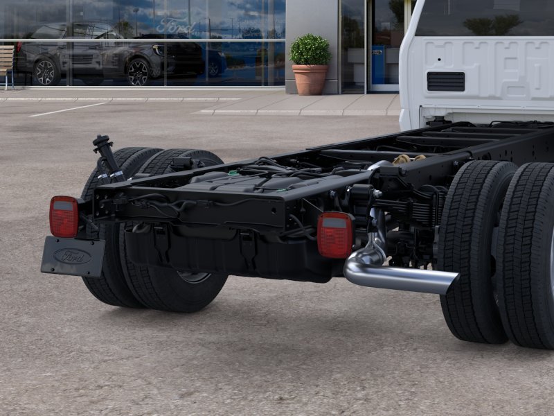 New 2026 Oxford White Ford XL image 51