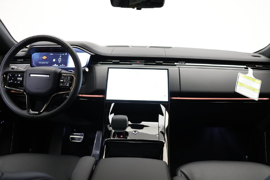 Certified Used 2026 Fuji White Land Rover Dynamic SE image 15