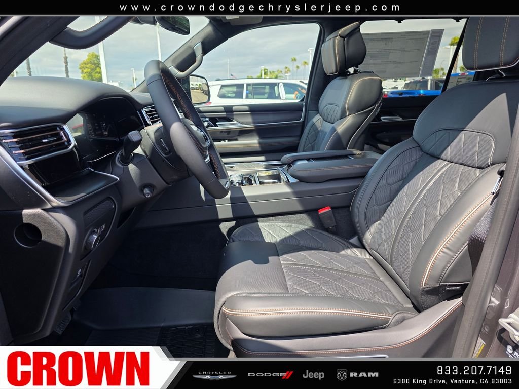 New 2026 Baltic-Gray Metallic Clear-Coat Exterior Paint Jeep Summit Reserve image 18