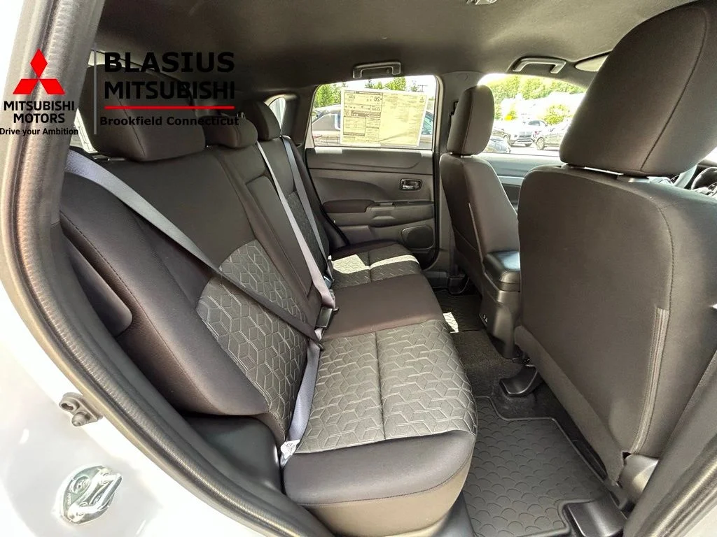 New 2025 White Mitsubishi 2.0 Trail Edition image 37