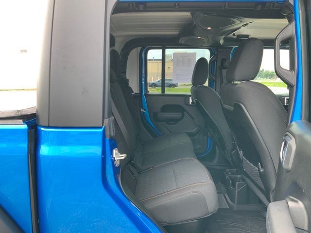 Used 2024 Blue Jeep Mojave image 18