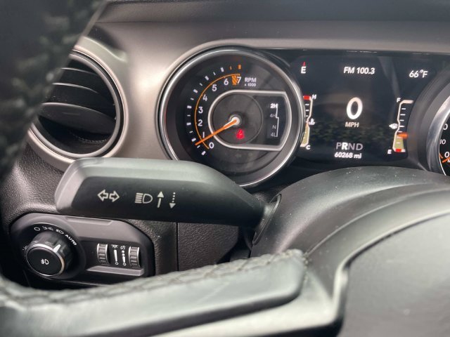Used 2019 Gray Jeep Unlimited Sport S image 37