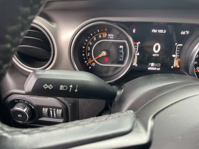 Used 2019 Gray Jeep Unlimited Sport S image 37