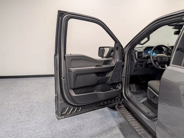 Used 2024 Gray Ford XLT image 11
