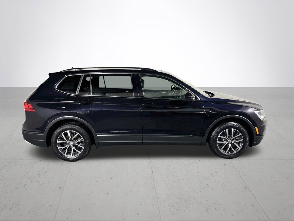 Used 2019 Deep Black Volkswagen 2.0T SE image 5