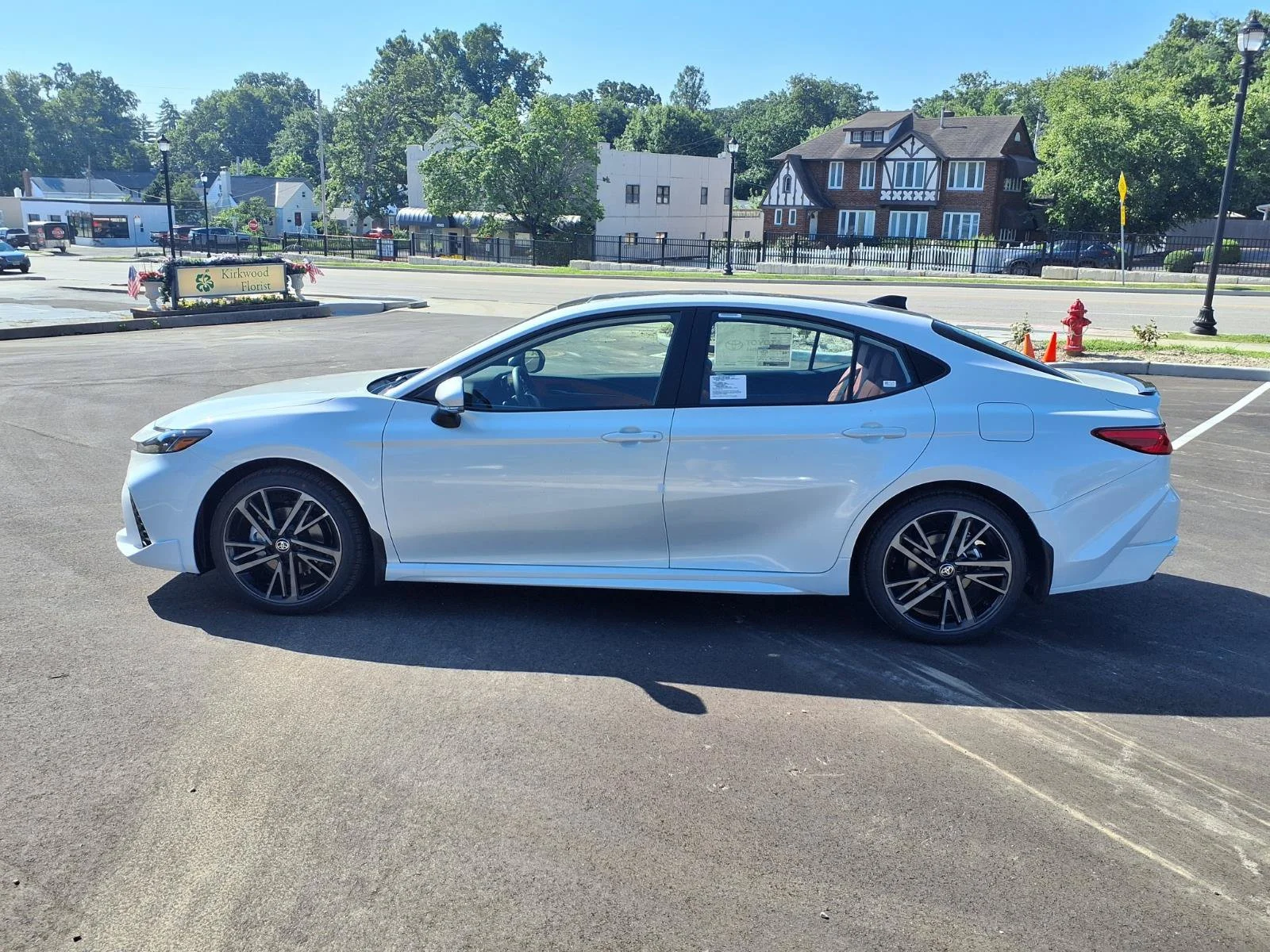 New 2026 Wind Chill Pearl <sup>1</sup> Toyota  XSE image 24