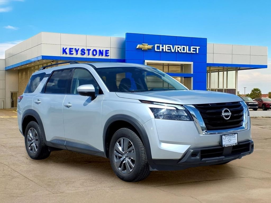 2025 Nissan Pathfinder SV 2WD's photo