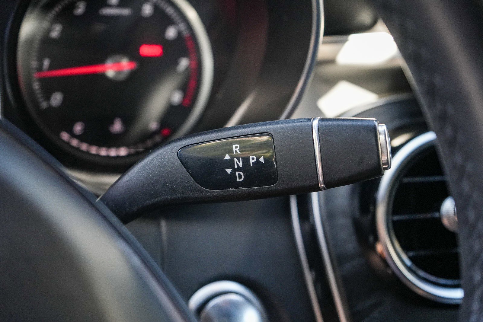 Used 2019 Polar White Mercedes-Benz 300 image 18