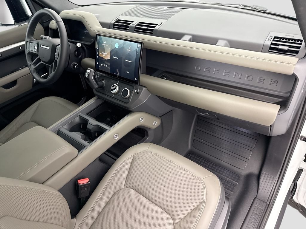 Certified Used 2026 Fuji White Land Rover S image 16
