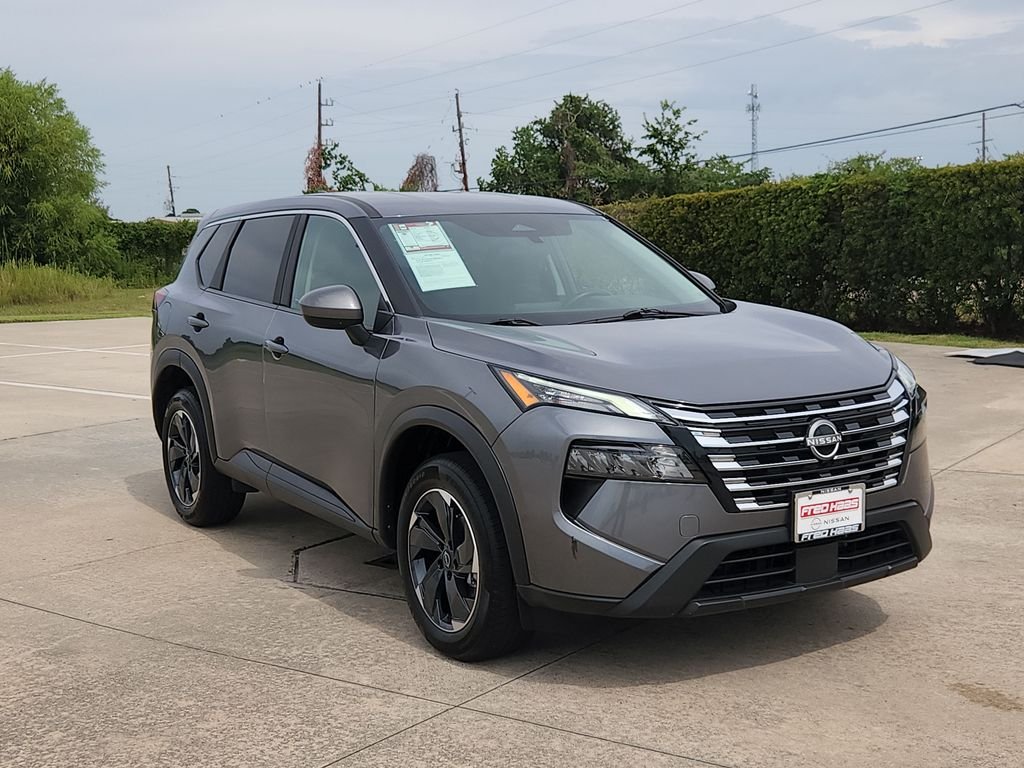 Used 2025 Gray Nissan SV AWD image 3