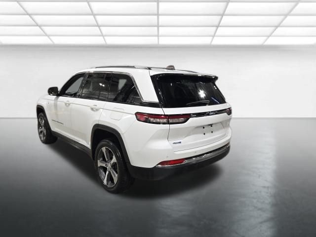 Used 2022 White Jeep 4xe image 6