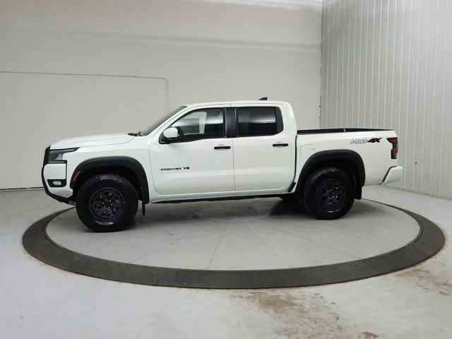 New 2027 White Nissan PRO-4X image 5