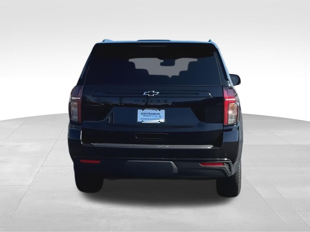 Used 2023 Black Chevrolet Z71 image 7