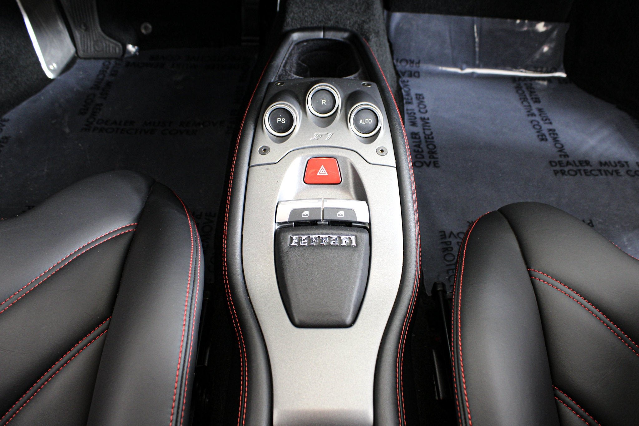 Used 2015 Red Ferrari  image 33