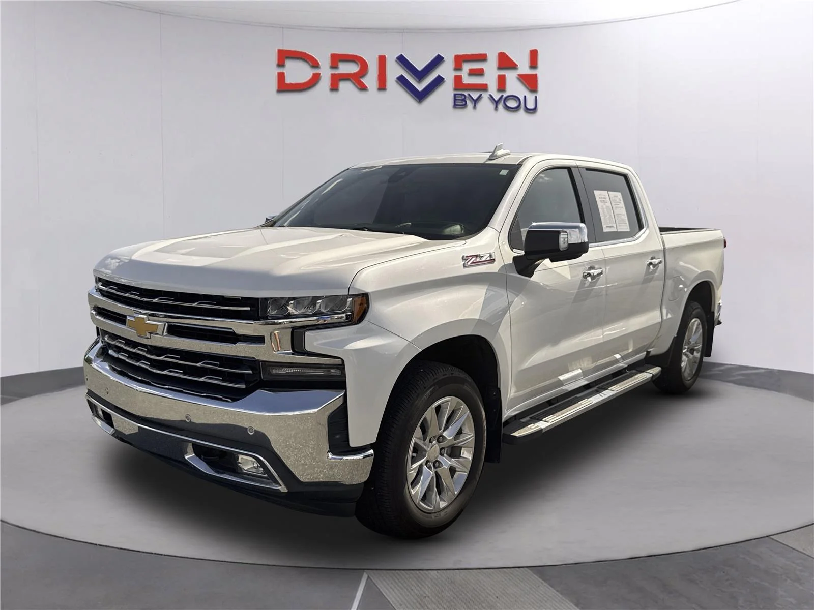 Used 2019 IRIDESCENT PEARL TRICOAT Chevrolet LTZ image 8