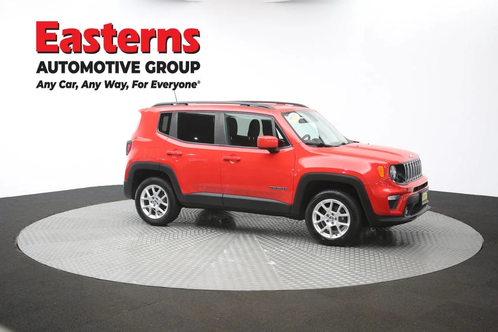 Used 2021 Red Jeep Latitude image 48