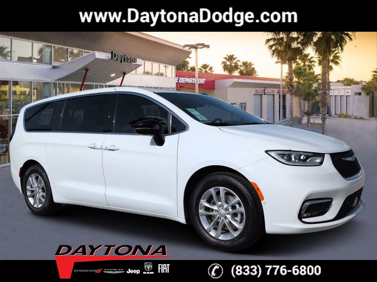 2026 Chrysler Pacifica Select's photo
