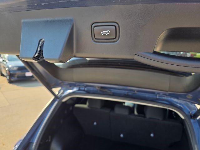 Used 2025 Atlantis Blue Hyundai SEL image 10
