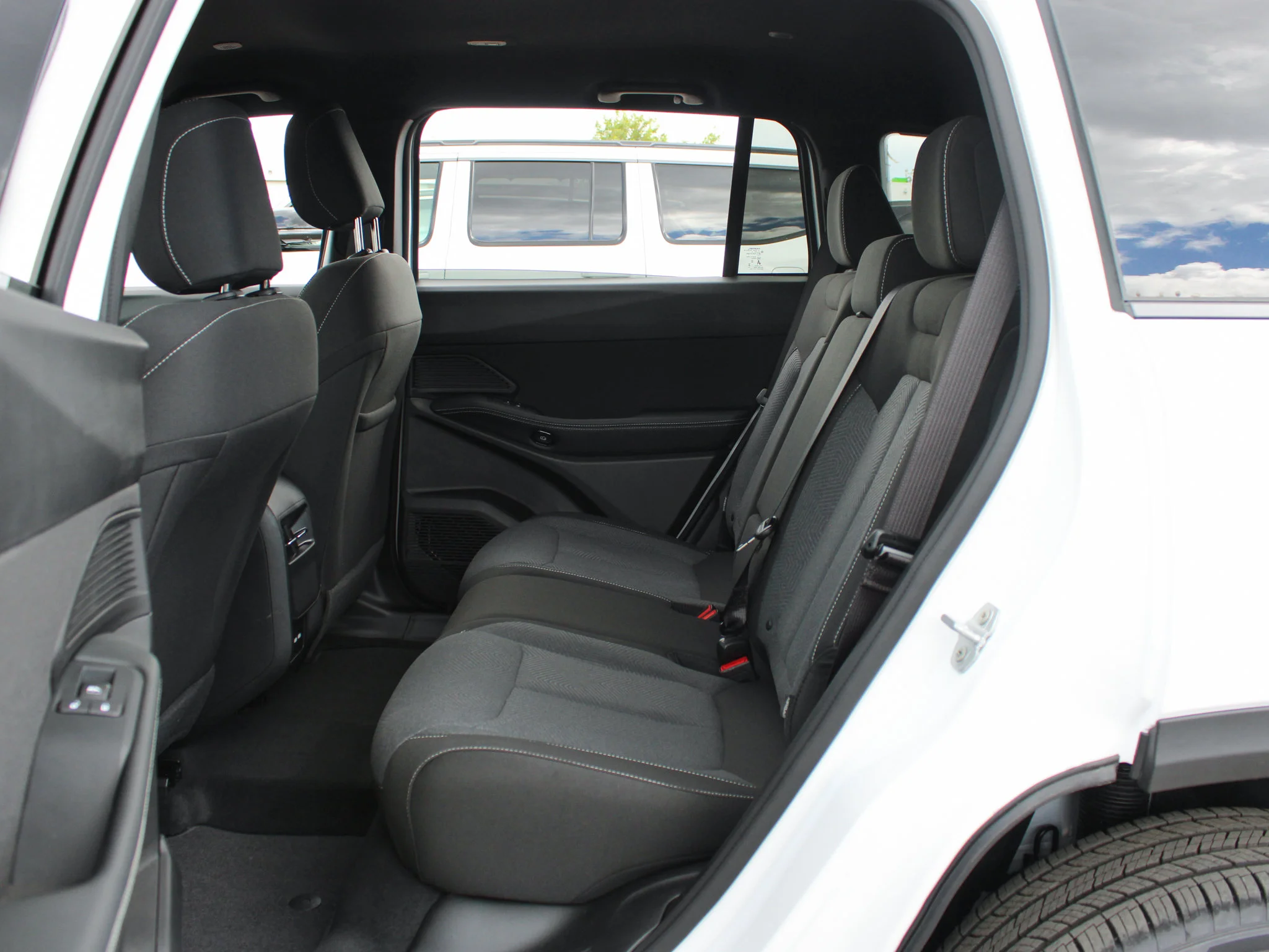 New 2026 White Jeep Laredo * Hybrid image 10