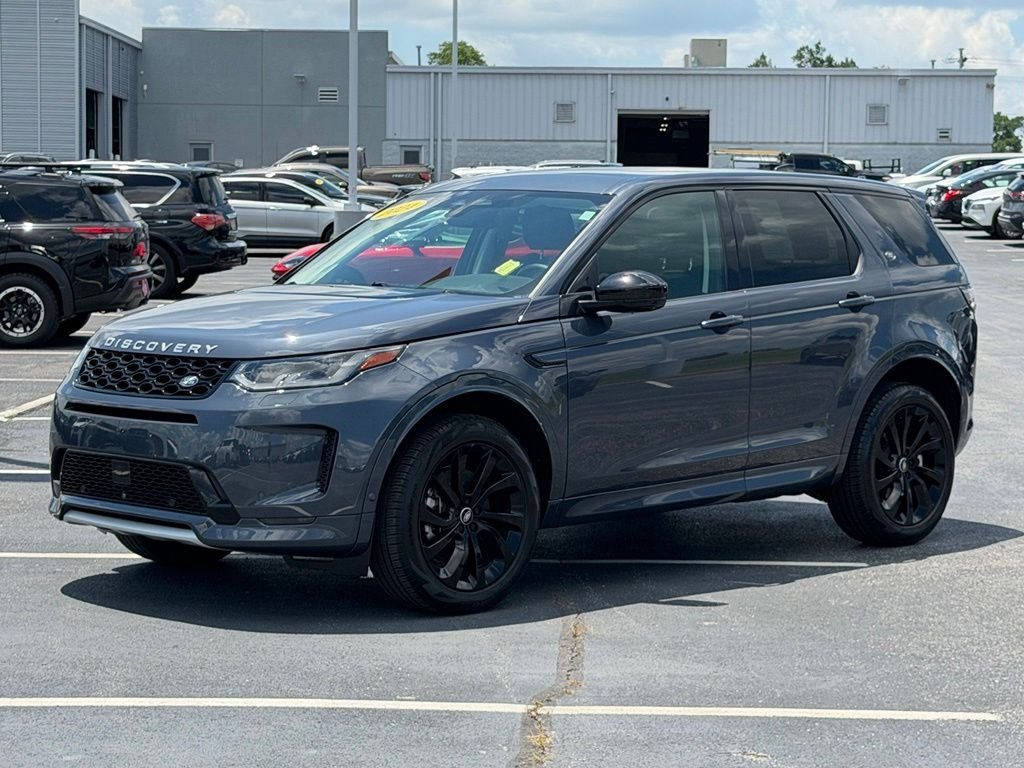 Used 2024 Gray Land Rover S image 9