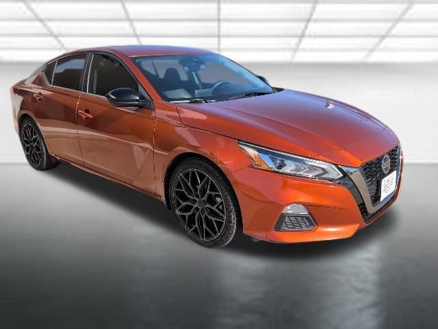 2022 Nissan Altima SR