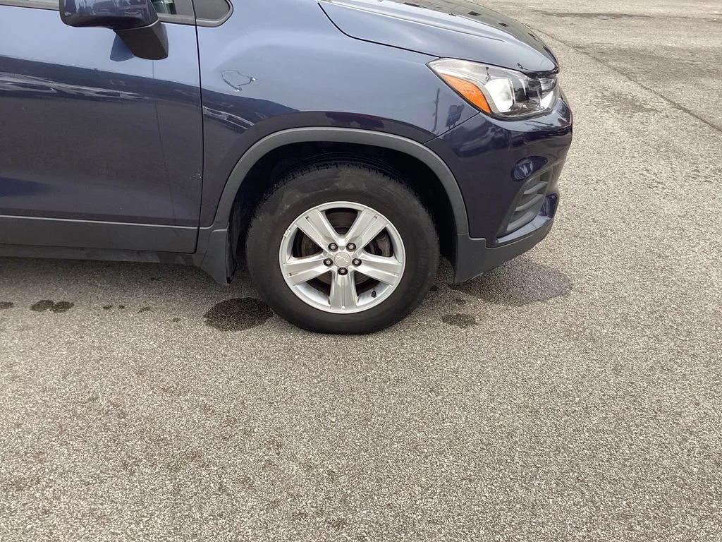 Used 2019 STORM BLUE METALLIC Chevrolet LS image 18