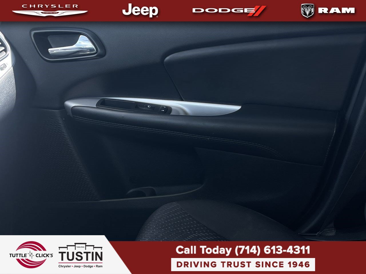 Used 2019 White Noise Tri-Coat Dodge SE image 32