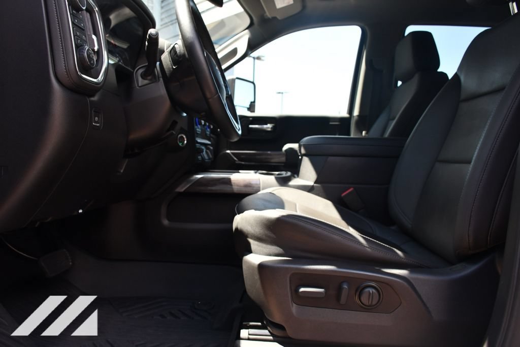 Used 2022 Summit White Chevrolet LTZ image 21